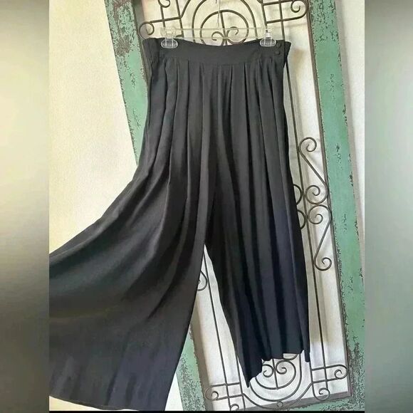 Vintage Nancy Crystal wide leg palazzo pant. Fitted at waist. Sz 8 & versatile. - Picture 6 of 12